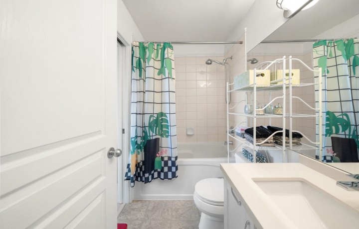 Photo 14 at 301 - 3727 W 10 Avenue, Point Grey, Vancouver West