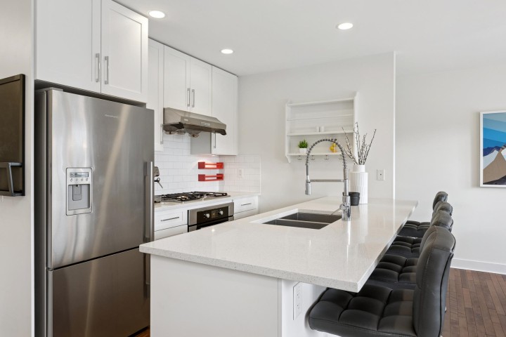 Photo 10 at 205 E 18th Street, Central Lonsdale, North Vancouver