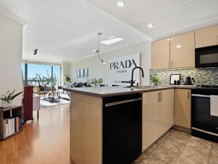 Photo 6 at 403 - 212 Lonsdale Avenue, Lower Lonsdale, North Vancouver