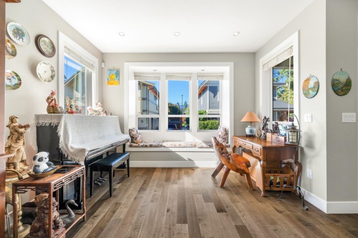 Photo 6 at 2020 Carson Court, Central Lonsdale, North Vancouver