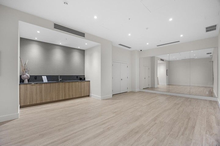 Photo 9 at 104 - 2375 Emery Court, Lynn Valley, North Vancouver