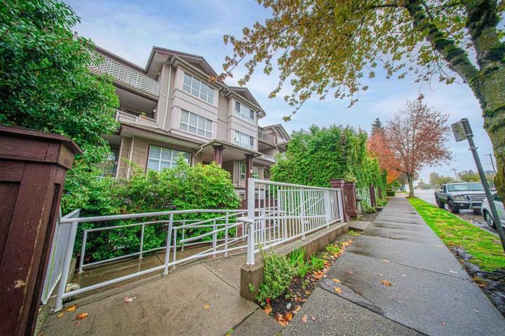 Photo 23 at 208 - 5355 Boundary Road, Collingwood VE, Vancouver East