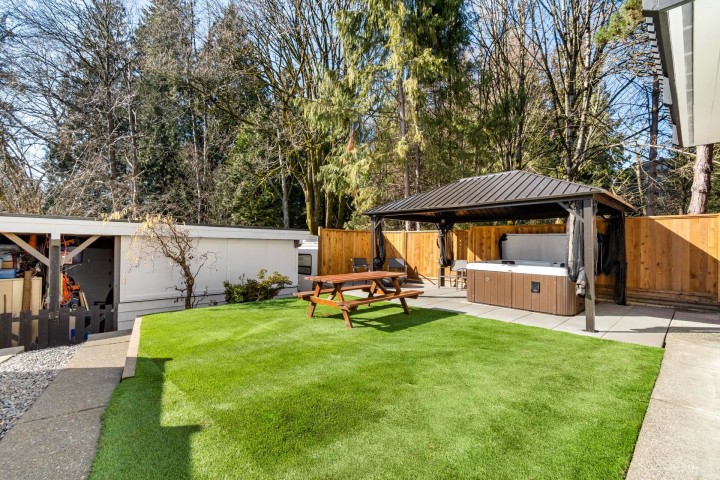 Photo 3 at 1955 Chesterfield Avenue, Central Lonsdale, North Vancouver