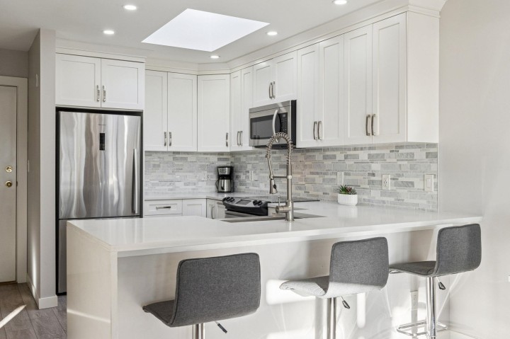 Photo 9 at 305 - 175 W 4th Street, Lower Lonsdale, North Vancouver