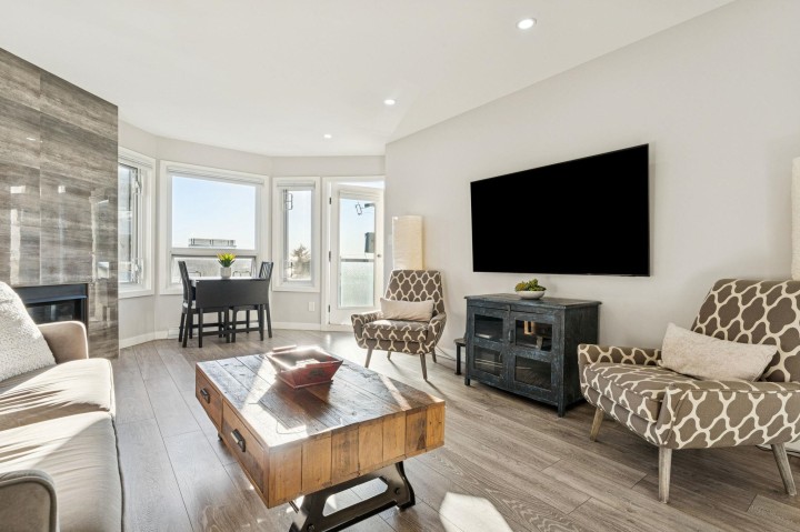 Photo 4 at 305 - 175 W 4th Street, Lower Lonsdale, North Vancouver