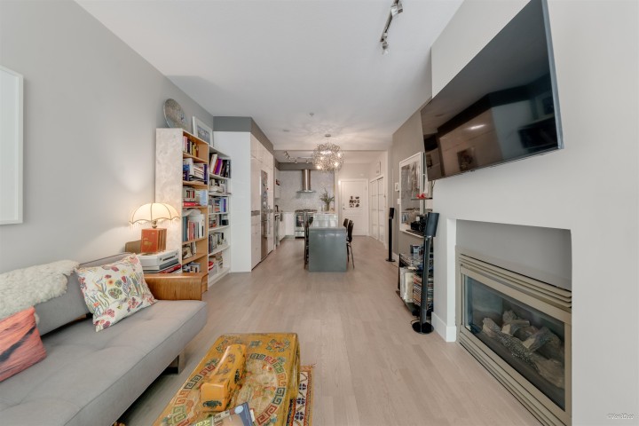 Photo 6 at 206 - 2175 Salal Drive, Kitsilano, Vancouver West