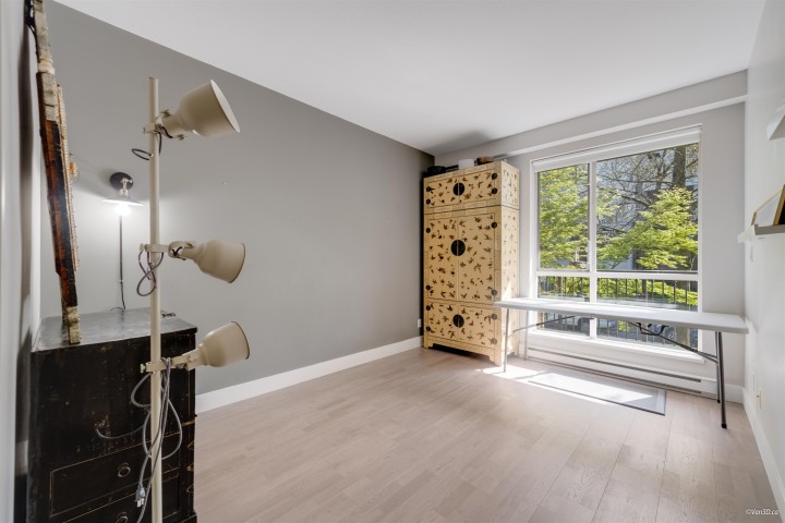 Photo 13 at 206 - 2175 Salal Drive, Kitsilano, Vancouver West