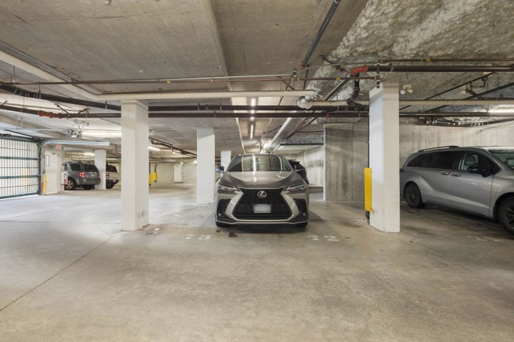 Photo 36 at 319 W 59th Avenue, South Cambie, Vancouver West