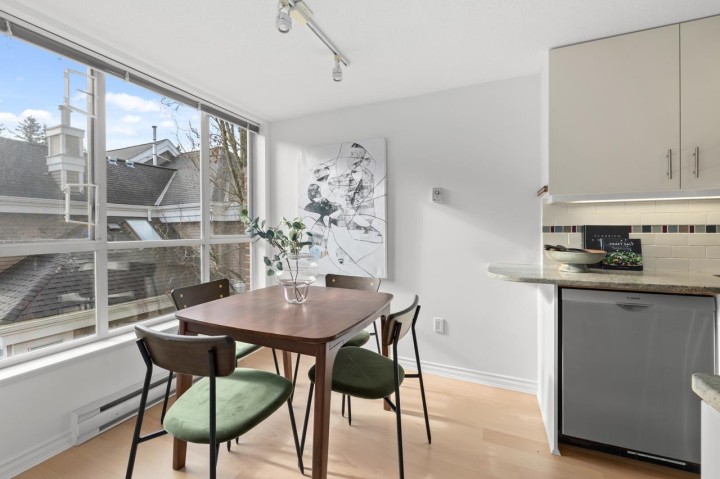 Photo 13 at 207 - 5760 Hampton Place, University VW, Vancouver West