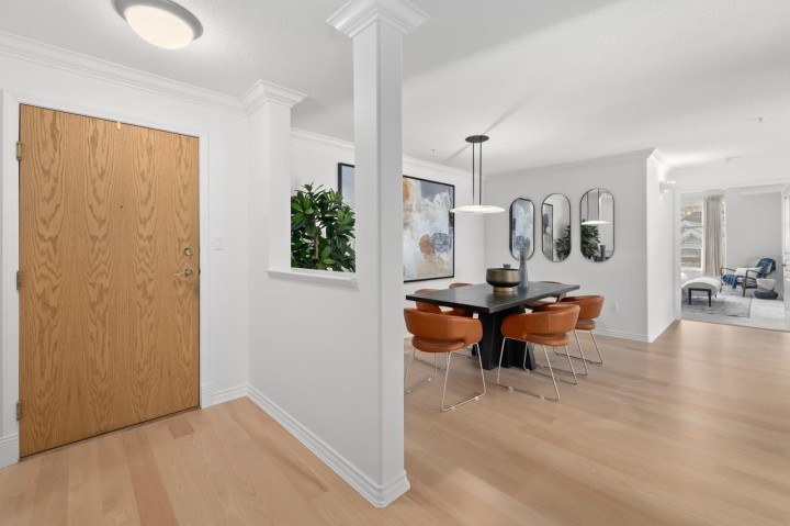 Photo 8 at 207 - 5760 Hampton Place, University VW, Vancouver West