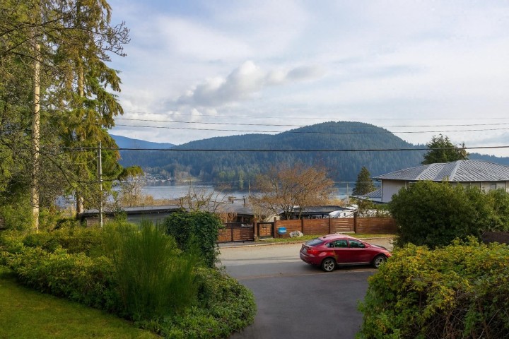 Photo 15 at 873 Baycrest Drive, Dollarton, North Vancouver