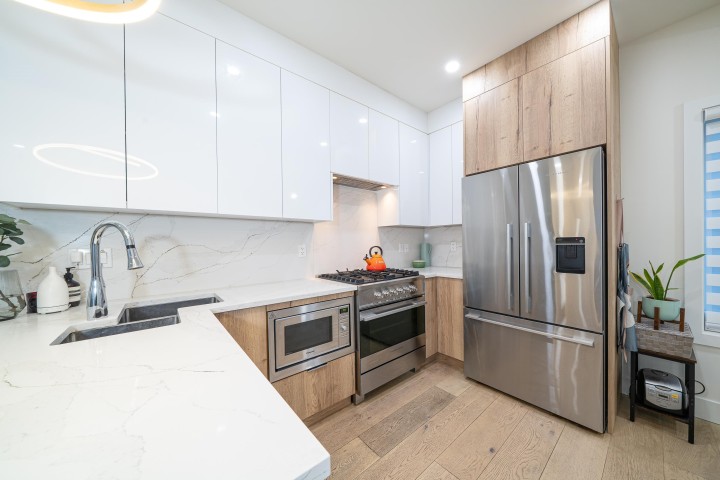 Photo 10 at 1 - 369 E 16th Avenue, Mount Pleasant VE, Vancouver East