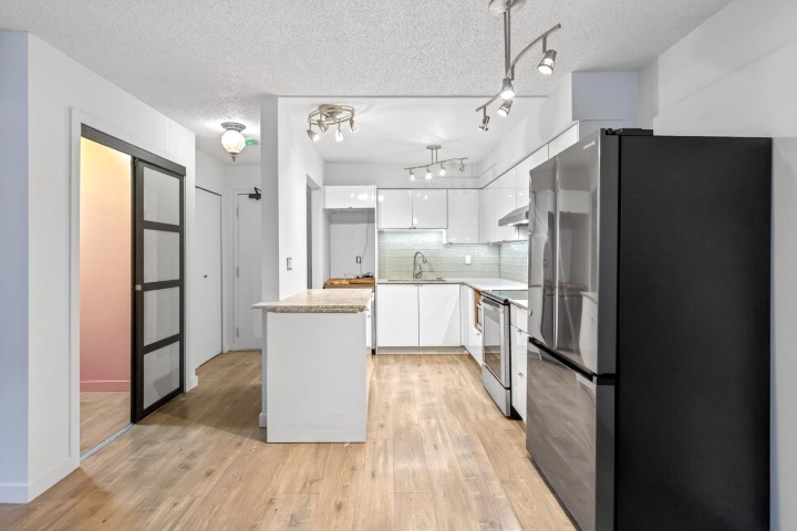 Photo 16 at 205 - 2328 Oxford Street, Hastings, Vancouver East