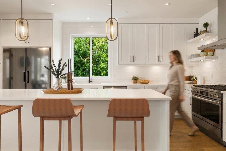 Photo 1 at 338 W 24th Street, Central Lonsdale, North Vancouver