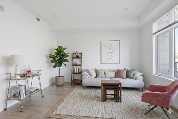 Photo 7 at 414 - 725 Marine Drive, Mosquito Creek, North Vancouver