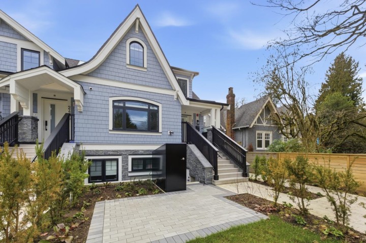 Photo 1 at 2438 W 49 Avenue, S.W. Marine, Vancouver West