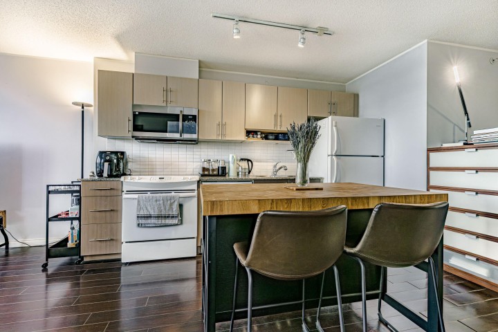 Photo 3 at 1201 - 550 Taylor Street, Downtown VW, Vancouver West