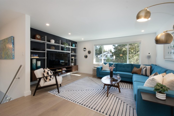 Photo 3 at 3981 Lynn Valley Road, Lynn Valley, North Vancouver