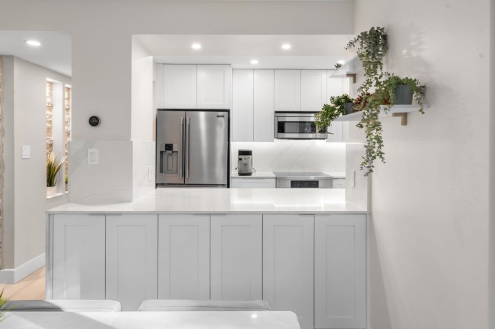 Photo 6 at 867 Frederick Road, Lynn Valley, North Vancouver