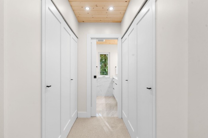 Photo 16 at 867 Frederick Road, Lynn Valley, North Vancouver