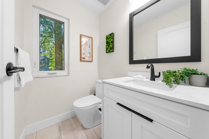 Photo 9 at 867 Frederick Road, Lynn Valley, North Vancouver