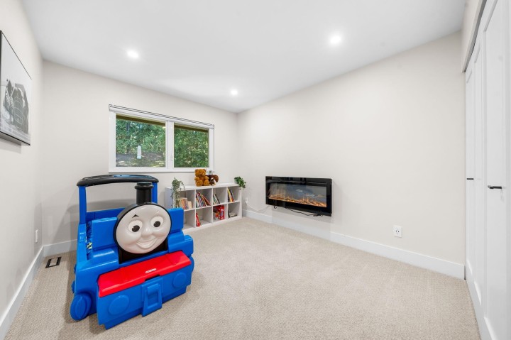 Photo 21 at 867 Frederick Road, Lynn Valley, North Vancouver