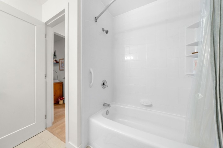 Photo 16 at 34 - 1910 Cedar Village Crescent, Westlynn, North Vancouver