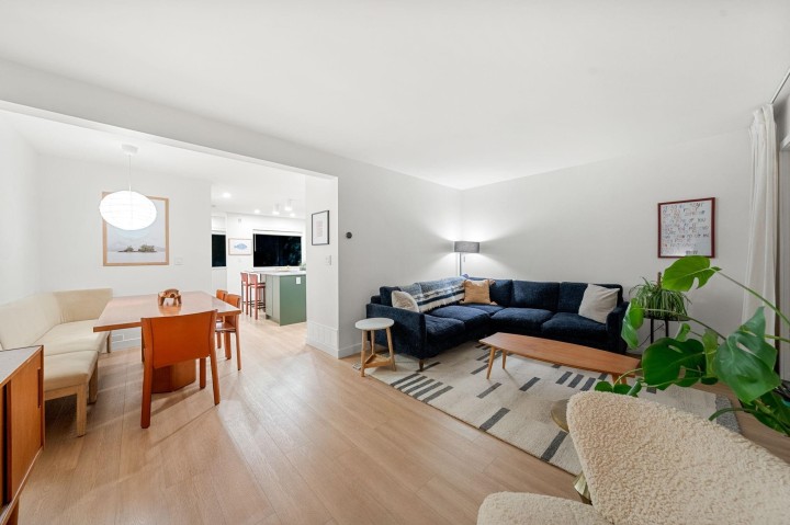 Photo 8 at 34 - 1910 Cedar Village Crescent, Westlynn, North Vancouver