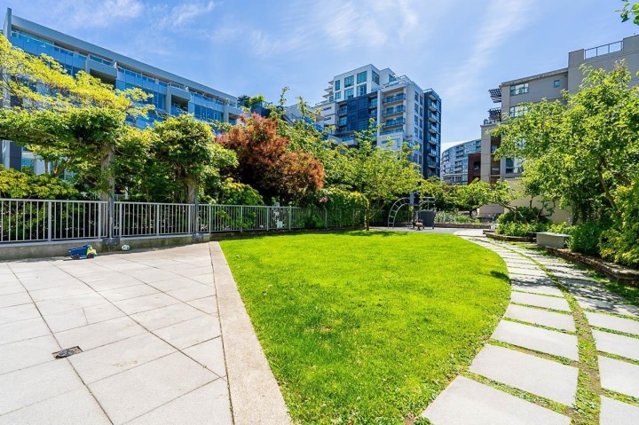 Photo 27 at 801 - 1833 Crowe Street, False Creek, Vancouver West