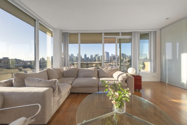 Photo 3 at 801 - 1833 Crowe Street, False Creek, Vancouver West