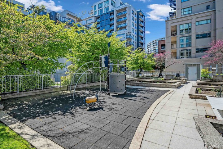 Photo 28 at 801 - 1833 Crowe Street, False Creek, Vancouver West