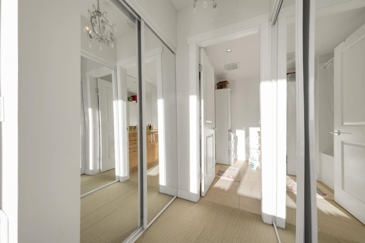 Photo 15 at 801 - 1833 Crowe Street, False Creek, Vancouver West