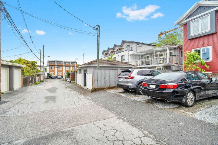 Photo 6 at 2743 Duke Street, Collingwood VE, Vancouver East