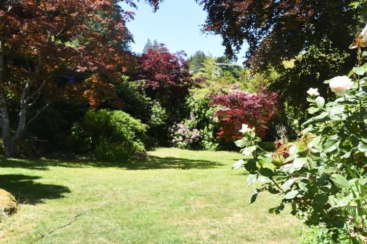 Photo 6 at 4890 The Dale, Olde Caulfeild, West Vancouver