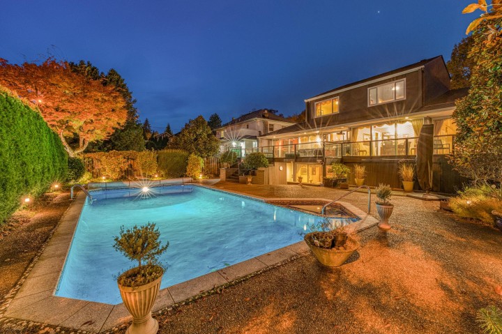 Photo 2 at 1428 W 37th Avenue, Shaughnessy, Vancouver West