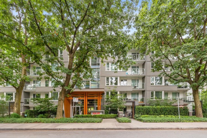 Photo 1 at 118 - 255 W 1st Street, Lower Lonsdale, North Vancouver