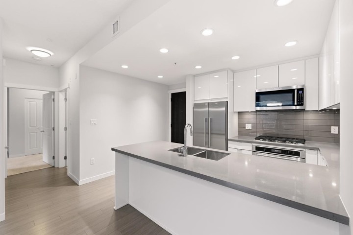 Photo 9 at 118 - 255 W 1st Street, Lower Lonsdale, North Vancouver