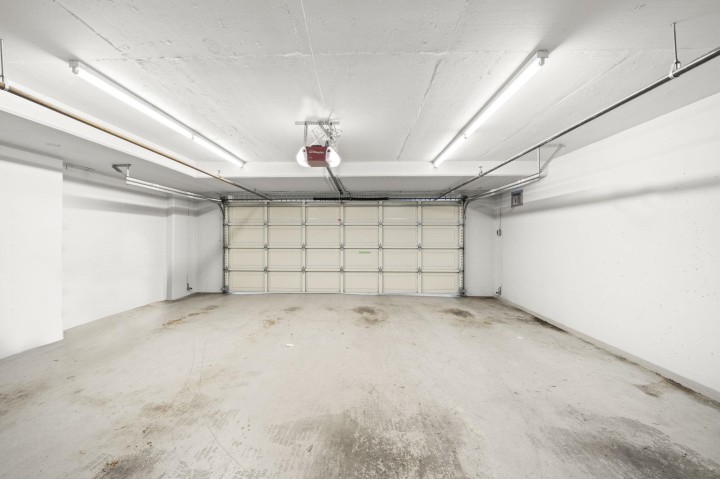 Photo 38 at 1700 - 5615 Hampton Place, University VW, Vancouver West