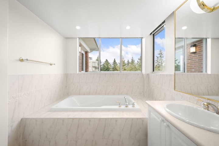 Photo 31 at 1700 - 5615 Hampton Place, University VW, Vancouver West