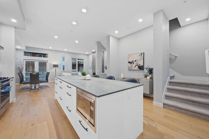 Photo 3 at 4684 Capilano Road, Canyon Heights NV, North Vancouver