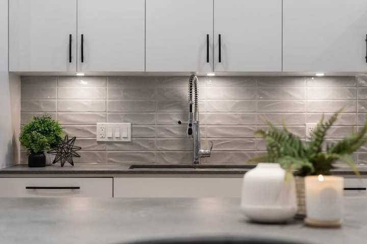 Photo 10 at 4684 Capilano Road, Canyon Heights NV, North Vancouver