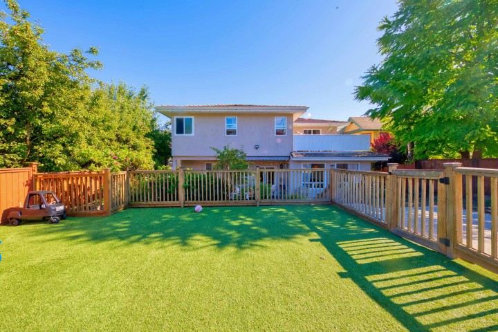 Photo 12 at 826 E 13th Street, Boulevard, North Vancouver