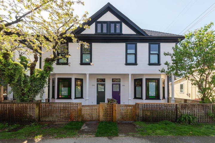 Photo 3 at 795 Keefer Street, Strathcona, Vancouver East