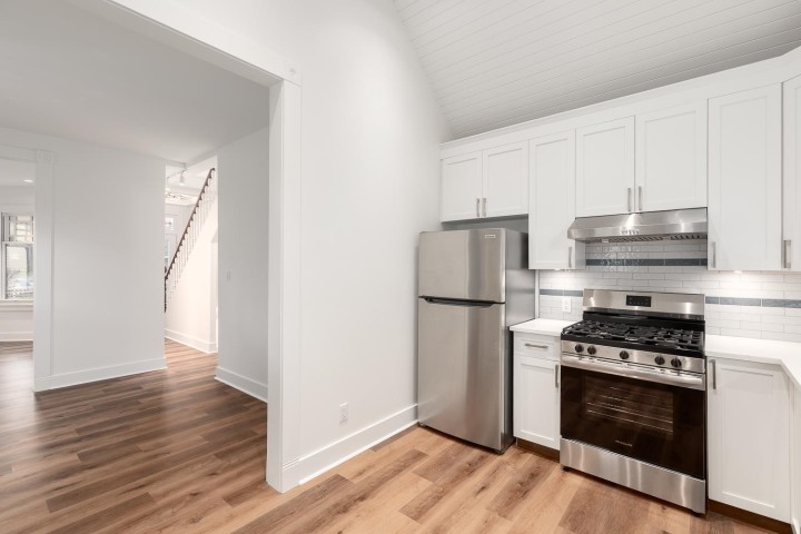 Photo 9 at 795 Keefer Street, Strathcona, Vancouver East