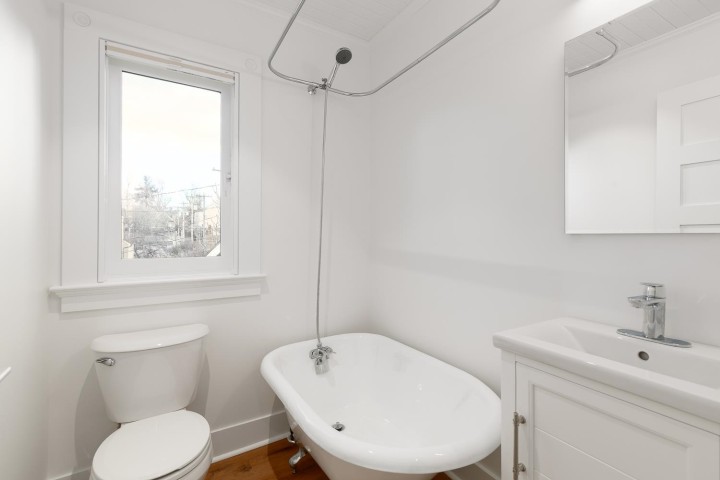Photo 10 at 795 Keefer Street, Strathcona, Vancouver East