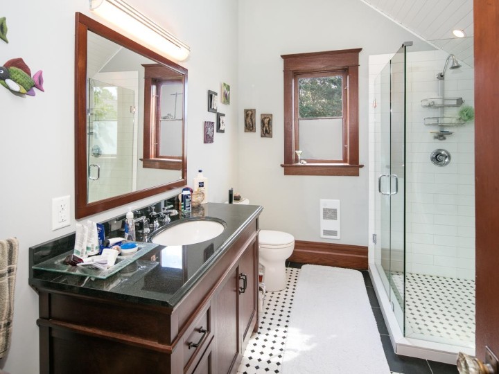 Photo 14 at 795 Keefer Street, Strathcona, Vancouver East