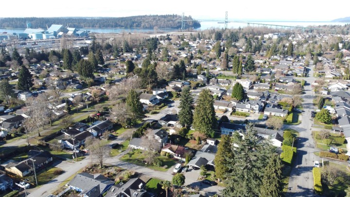 Photo 2 at 1319 Cottonwood Crescent, Norgate, North Vancouver