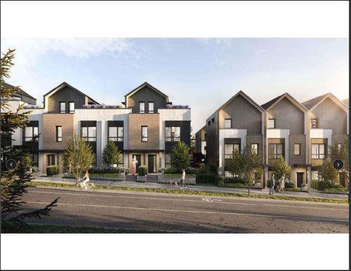 Photo 1 at 26 - 1045 Ridgewood Drive, Edgemont, North Vancouver