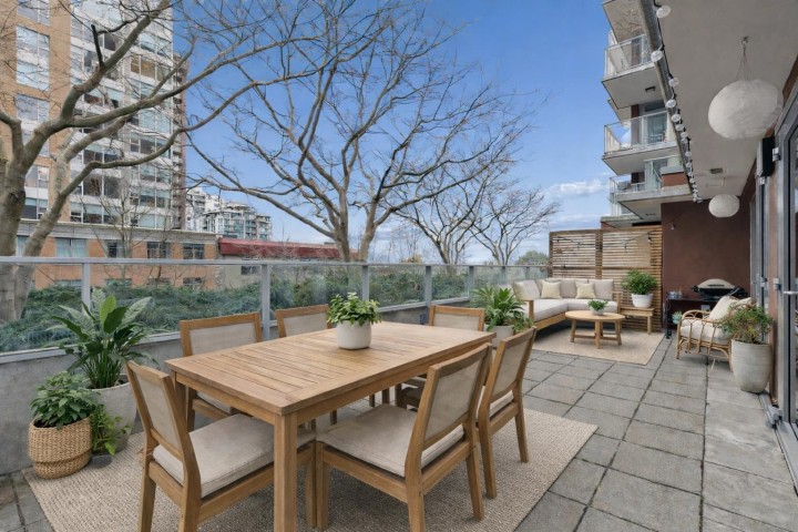 Photo 26 at 303 - 150 W 15th Street, Central Lonsdale, North Vancouver