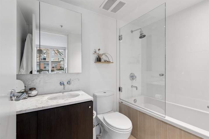 Photo 24 at 303 - 150 W 15th Street, Central Lonsdale, North Vancouver